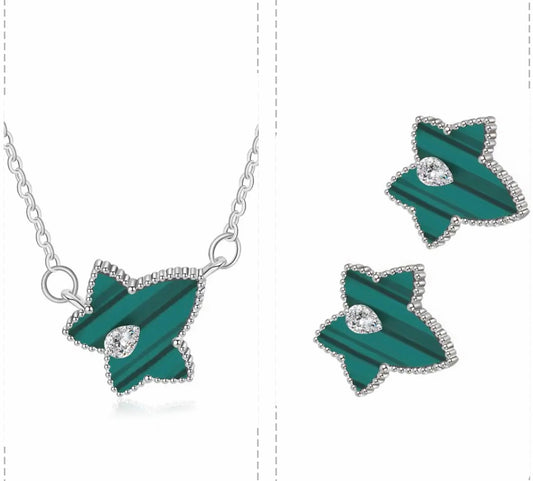 AKA Ivy Pendant Necklace with Earrings