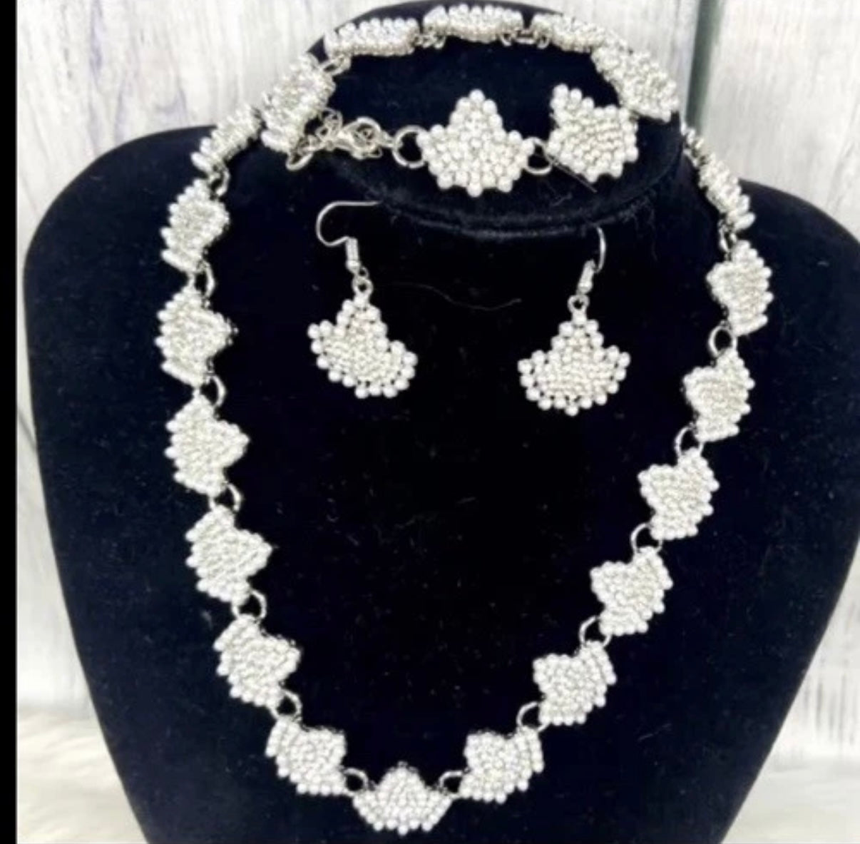 AKA, Alpha Kappa Alpha, Ivy Leaves With Bling And Pearls Necklace/Bracelet/Earrings Set or Individual, Pouch